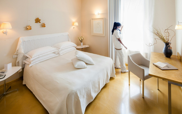 Cosmo Hotel Palace