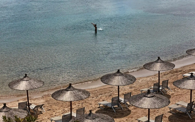 Kontokali Bay Resort & Spa