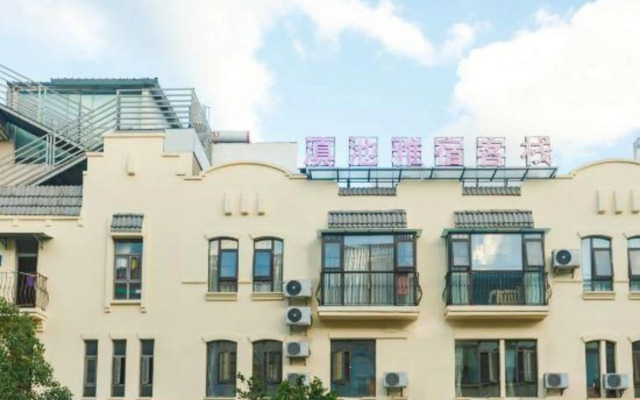 Yasu Inn (Kunming Dianchi Scenic Area)