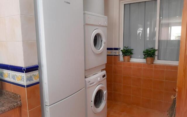 Coast apartment,5 people,wifi,150 metres sea