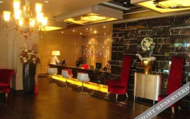 Xianlongtan Yangguang Hotel