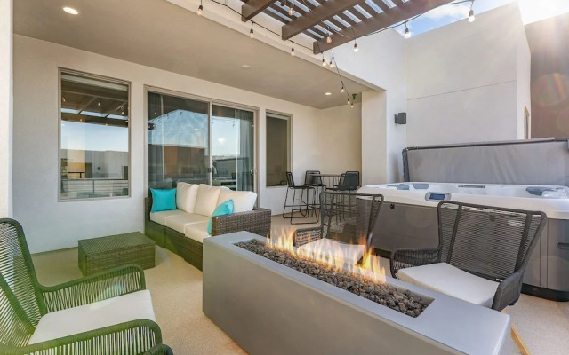 Desert Beachcomber 5 Bedroom Townhouse