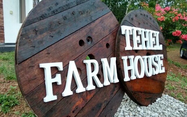 Tehel Farmhouse