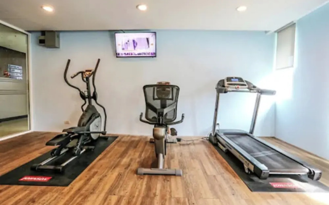 Crystal Suites Suvarnabhumi Airport