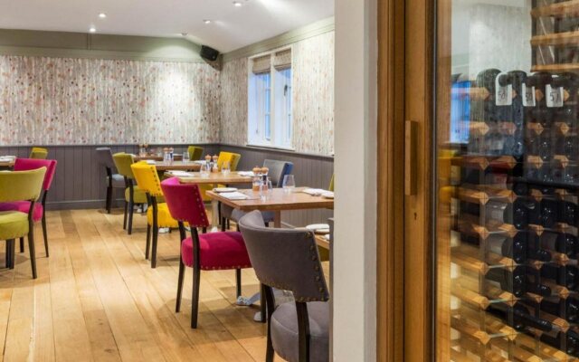 The Devonshire Arms Hotel