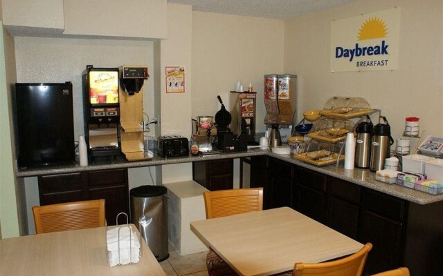 Holiday Inn Express & Suites Pensacola Airport Nor