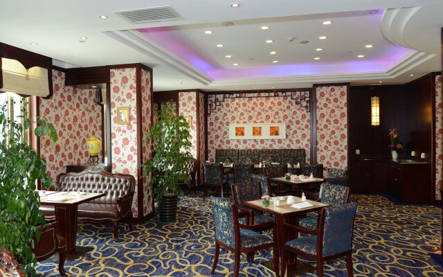 The Bund Hotel