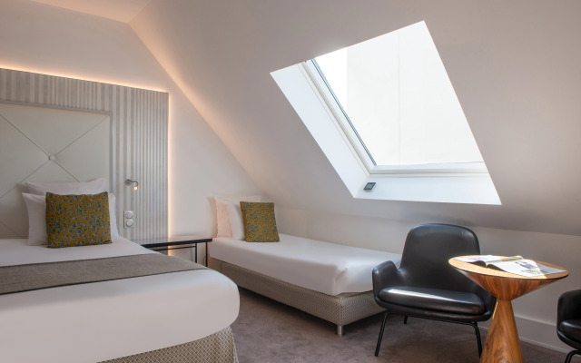 Le Parisis Paris Tour Eiffel