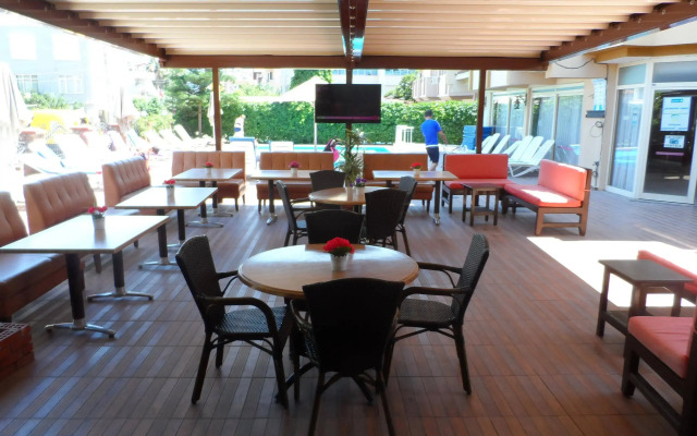 Sebnem Apart & Studios