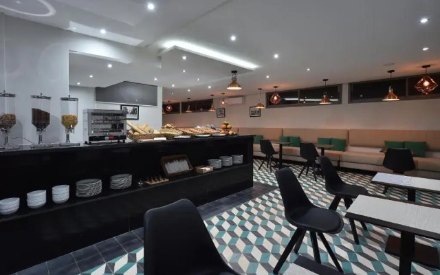 Suites Hotel Le Yacht