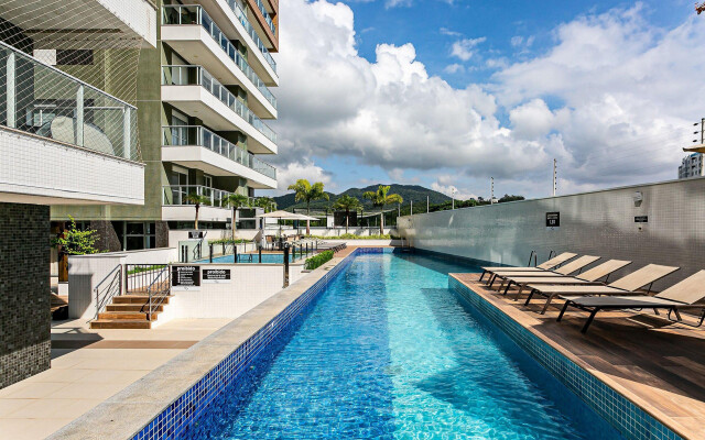 Apto luxuoso a 2min da praia ABC2013