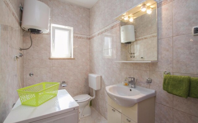 Nice Home in Labin With Wifi and 4 Bedrooms