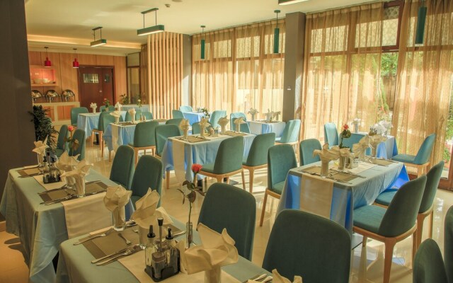 IVY Hotel Bishoftu