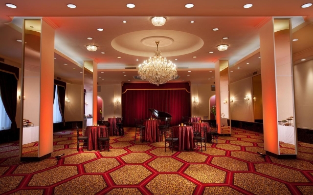 Отель The New Yorker Hotel by Lotte Hotel