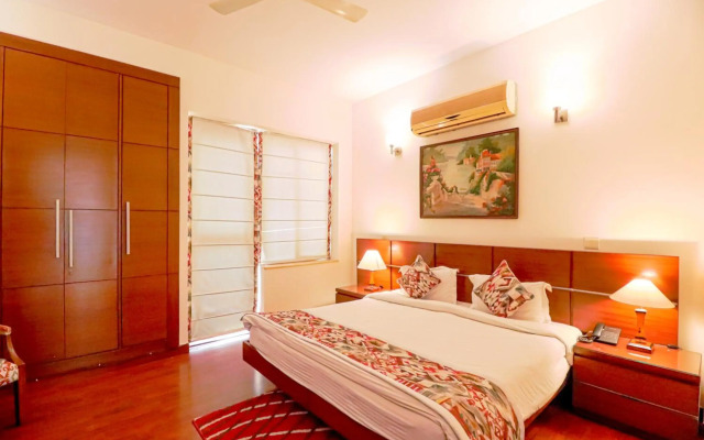 OYO Premium Noida Amity