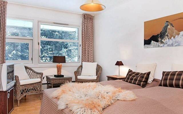 6 Person Holiday Home in Ål
