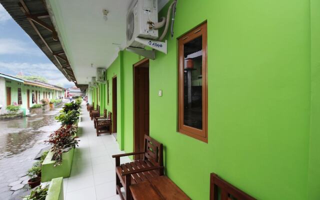 Airy Bangunharjo Parangtritis KM 4 319 Yogyakarta