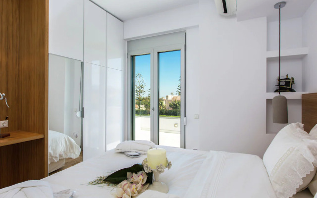 Majestic Villa in Pigianos Kampos with Private Pool