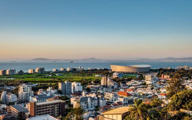 Beautifully Designed Villa w Sweeping Views Belle View