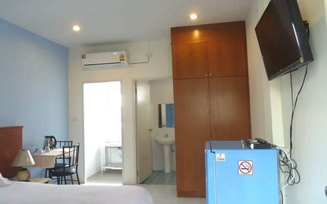 Grandma Kaew House