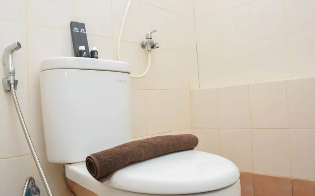 Strategic And Nice 2Br At Bassura City Apartment