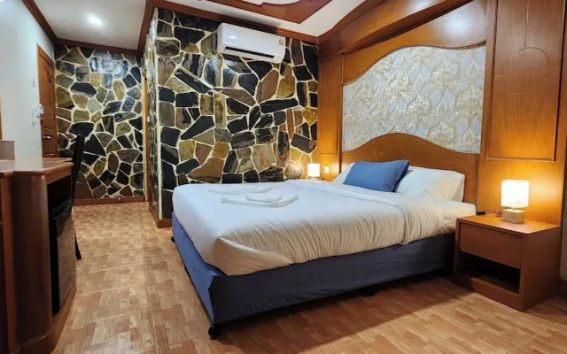 Arya Suites Patong Beach
