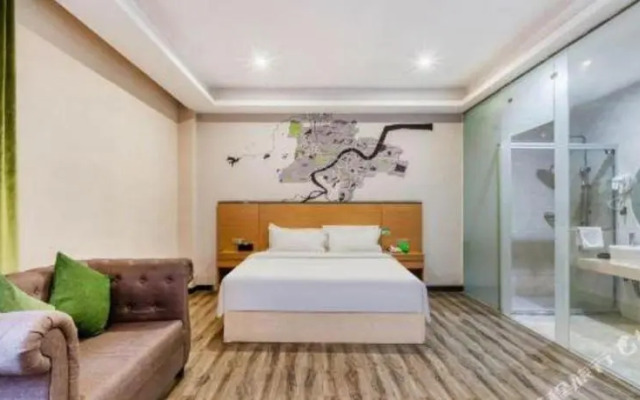 Vatica Hangzhou Xiasha Media College Hotel