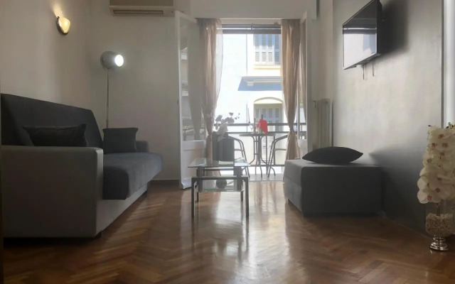 Athenaeum Acropolis Residence 1min to Museum