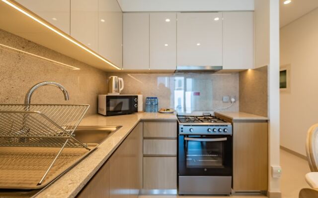 Eloquent Upscale with Breathtaking Burj