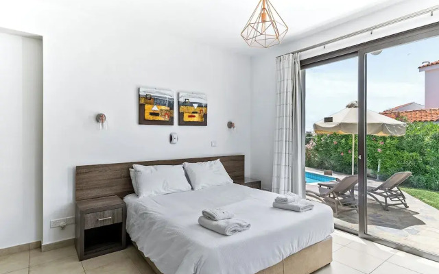 Platzia Beach Villas
