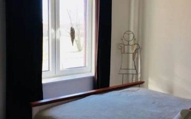 Ostbake Modern Retreat