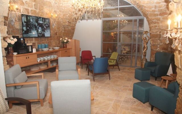 Zarqa Luxury Suites - Couples Only