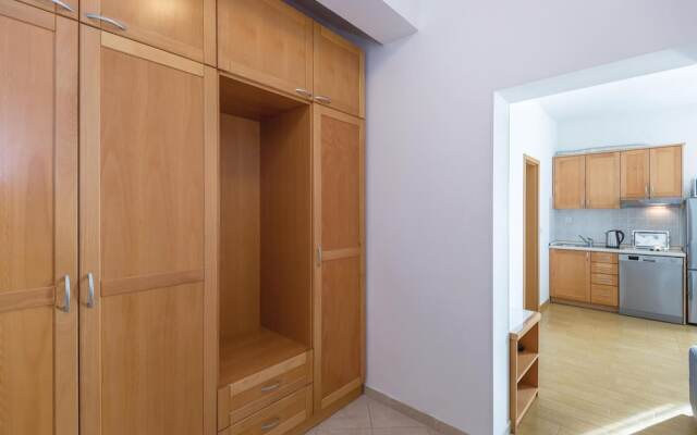 Beautiful Home in Makarska With Wifi and 1 Bedrooms