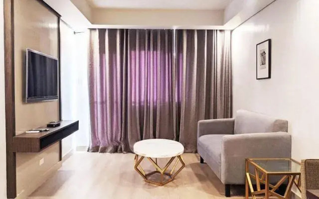 The Residences at Bonifacio Civic Center Tower