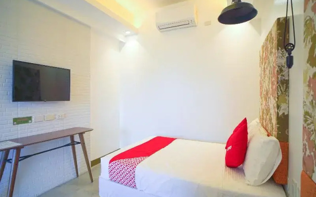 The Greenhive Hotel by OYO Rooms