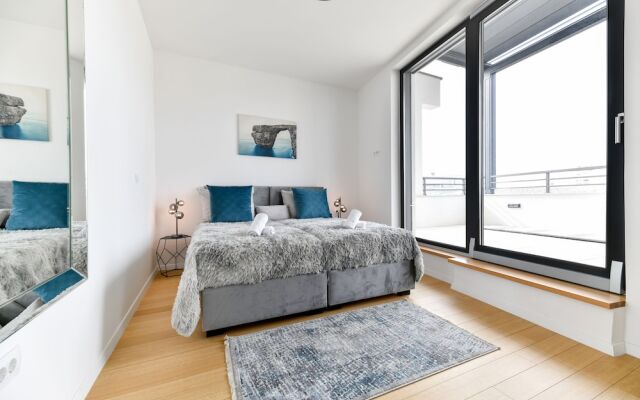 Berin Deluxe Penthouse with jacuzzi