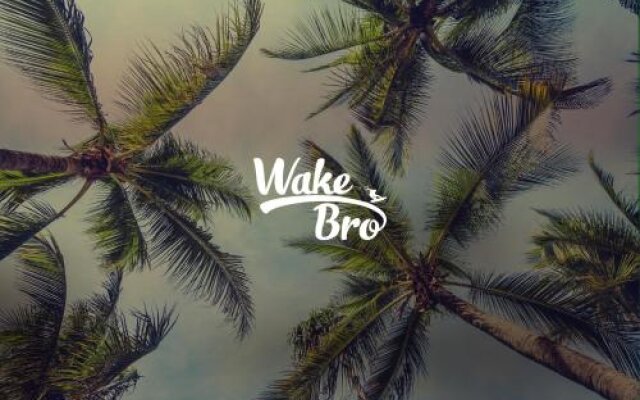 Wake Bro Hostel