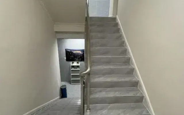 Runhong Serviced Apartment (Nanshui Market)