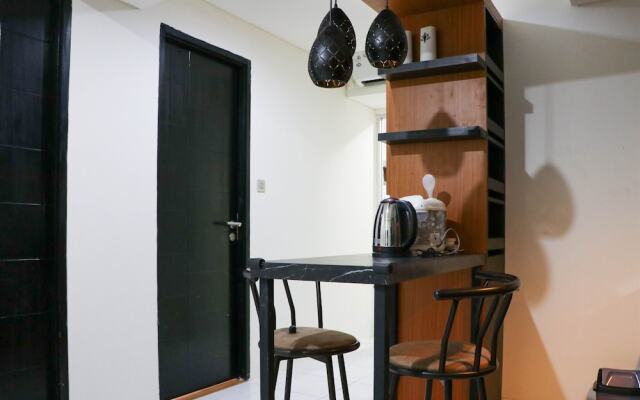 Warm And Homey 2Br At Sentraland Cengkareng Apartment