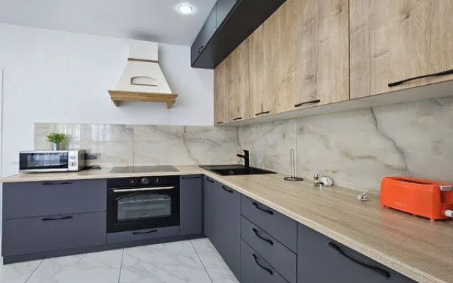 Апартаменты Ключ-Комфорт  на ул. Аблукова, д. 16