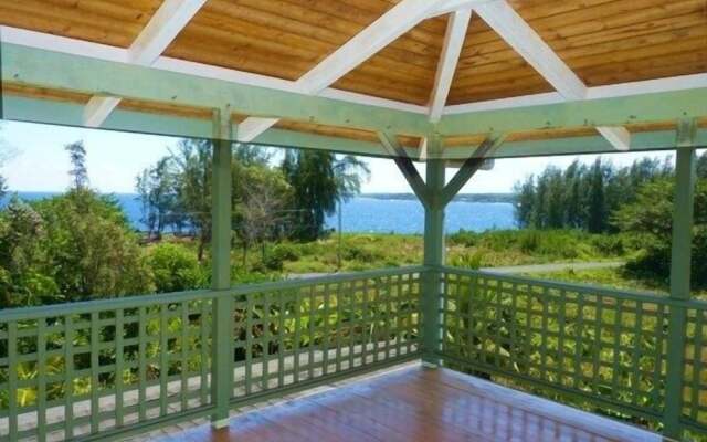 Hale Ki'i Maka Manu 4 Bedroom Home by RedAwning