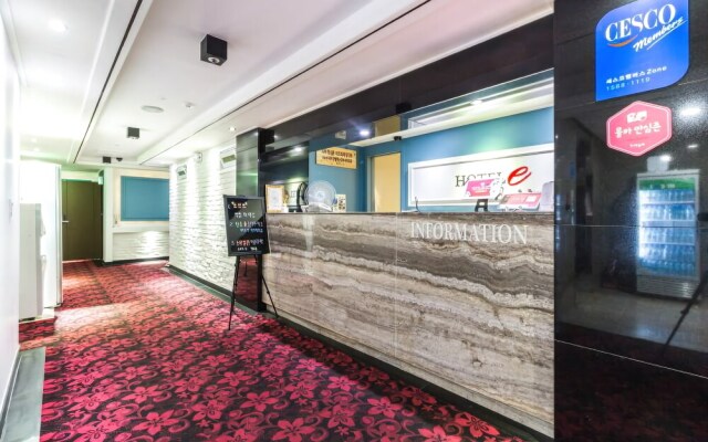 E Hotel