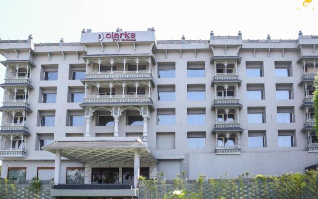 Clarks Inn suites Raipur