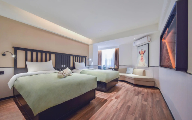 Ginza Inn (Qingdao Golden Beach Xiangjiang Road Subway Station Branch)