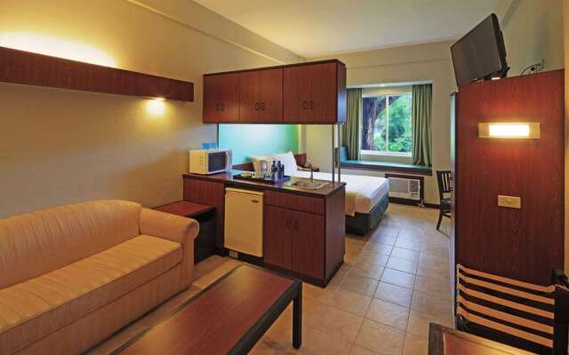 Microtel by Wyndham Tarlac