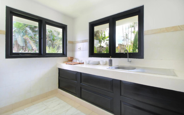 Puri Hijau 3 Bedrooms Villa with Jungle & River View