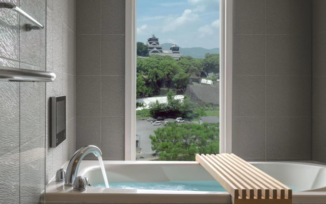 Kumamoto Hotel Castle