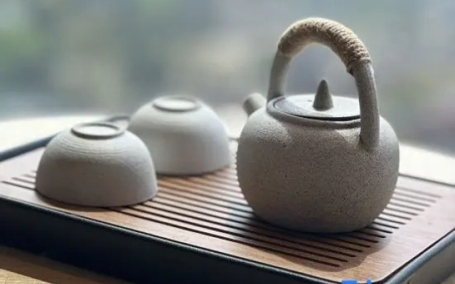JIANGUO HIDDEN HOTEL(Hangzhou Jiuhe Road Subway Station) – People – Hangzhou