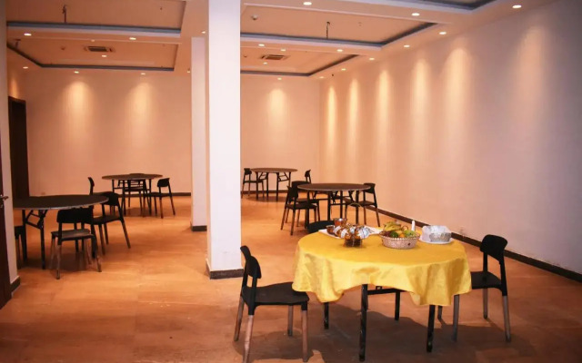 Lemonwood Suites by F9 Hotels
