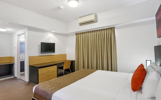 Toowong Inn & Suites